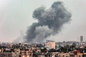 Gaza Italia disponibile ad accogliere Adam e lunico fratellino sopravvissuto a raid israeliano