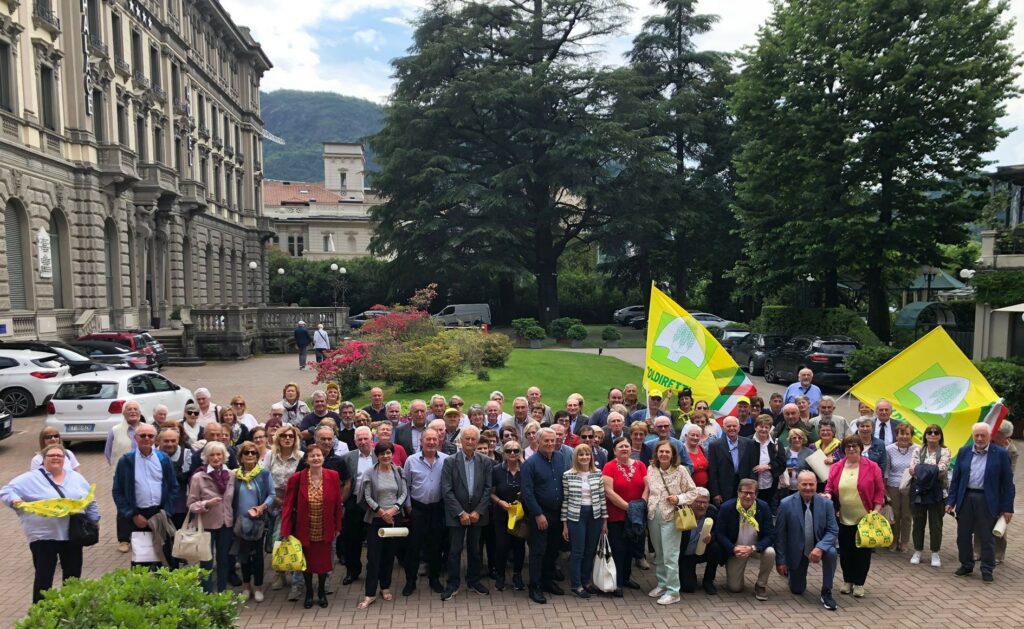 Parte dei partecipanti allarrivo oggi a Como 1 Per i Senior di Coldiretti festa regionale oggi a Como