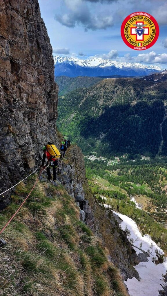 Tecnici del Soccorso alpino aprono nuove vie di arrampicata Tecnici del Soccorso alpino aprono nuove vie di arrampicata