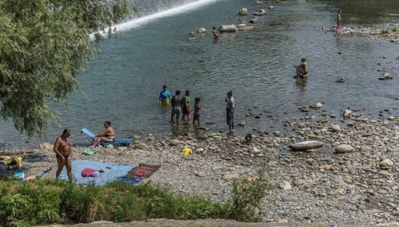 alzano rifiuti e divieti non rispettatiora lungo il fiume tolleranza zero 3eb7aa7e 4f86 11e6 ba67 2698bab0ec3f 900 512 v3 large libera scaled alzano rifiuti e divieti non rispettatiora lungo il fiume tolleranza zero 3eb7aa7e 4f86 11e6 ba67 2698bab0ec3f 900 512 v3 large libera scaled
