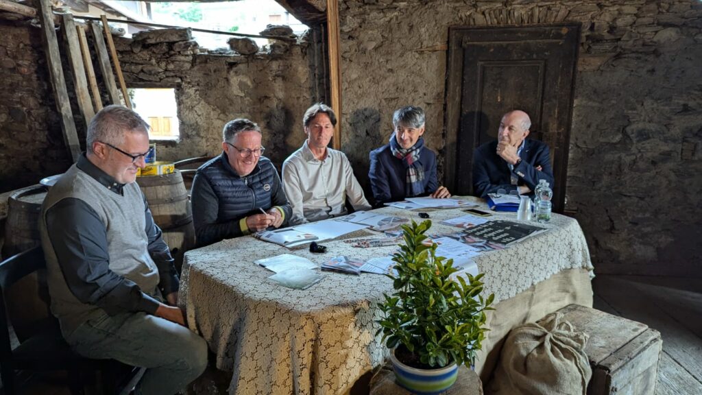 conferenza stampa tabia vione Incontri, mostre e allestimenti negli antichi tabià e nel centro storico di Vione