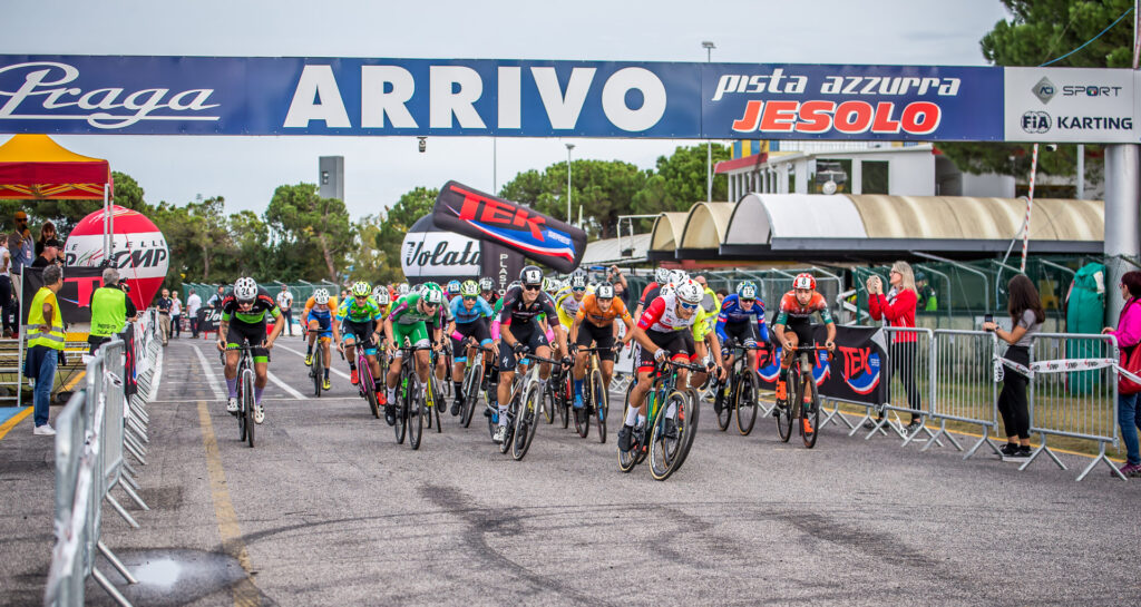 La partenza della categoria Open delledizione 2023 credit Alessandro Billiani La partenza della categoria Open delledizione 2023 credit Alessandro Billiani