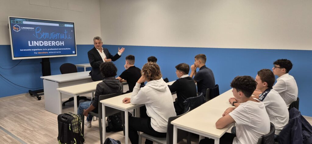 Primo giorno di lezione alla Lindbergh Aviation Academy 2