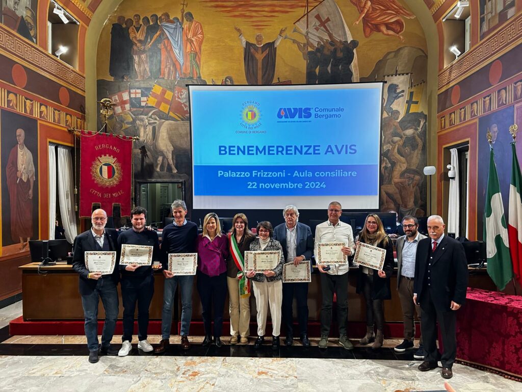 04. Premiati Avis Comunale Bergamo Consegna Benemerenze Civiche 22nov24 04. Premiati Avis Comunale Bergamo Consegna Benemerenze Civiche 22nov24