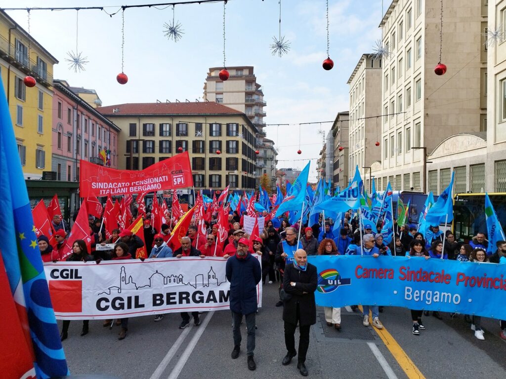 1 Corteo 29 Begamo 1732878578404 1 1 Corteo 29 Begamo 1732878578404 1