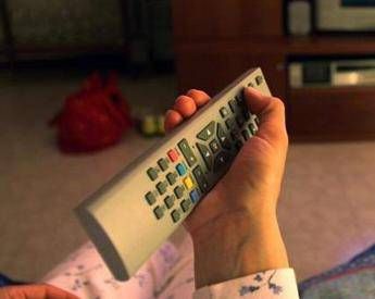 Ascolti tv La Ruota della Fortuna contro Affari Tuoi chi ha vinto lunedi 6 ottobre