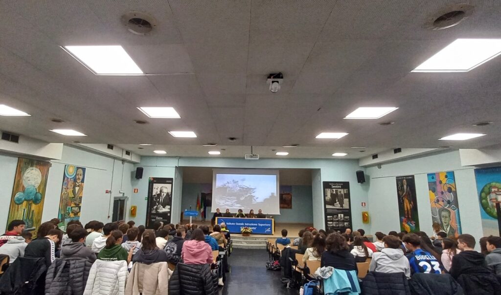 FARE SISTEMA – LA BUONA PRASSI DELLA GESTIONE DELLE EMERGENZE DI PROTEZIONE CIVILE FARE SISTEMA – LA BUONA PRASSI DELLA GESTIONE DELLE EMERGENZE DI PROTEZIONE CIVILE