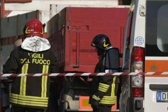 Crolla balcone a Taranto due feriti uno e in codice rosso Crolla balcone a Taranto due feriti uno e in codice rosso