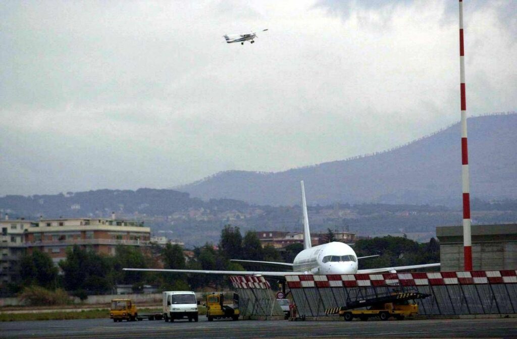 Chiusura spazio aereo Da rimborsi a voli alternativi cosa spetta al passeggero