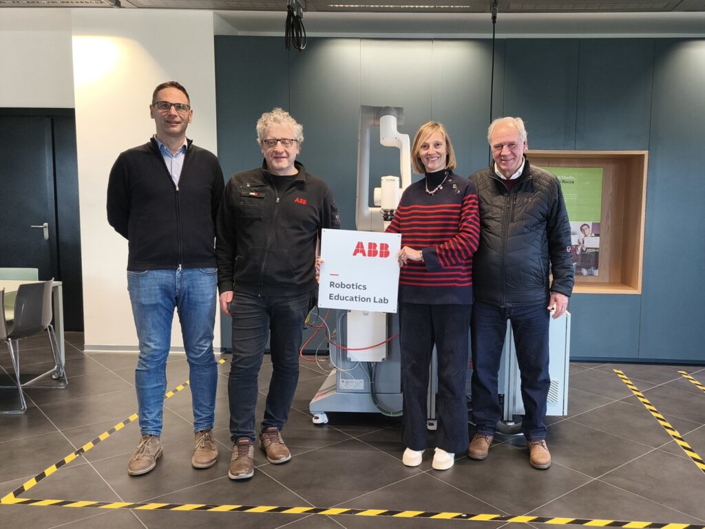 Fondazione Dalmine primo ABB Robotics Education Lab Fondazione Dalmine primo ABB Robotics Education Lab