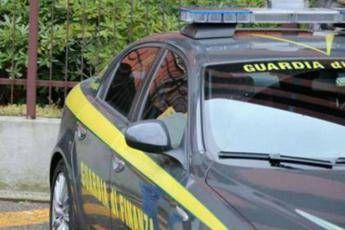 Sindaco di Sorrento arrestato perquisizione anche per un collaboratore di Pina Picierno