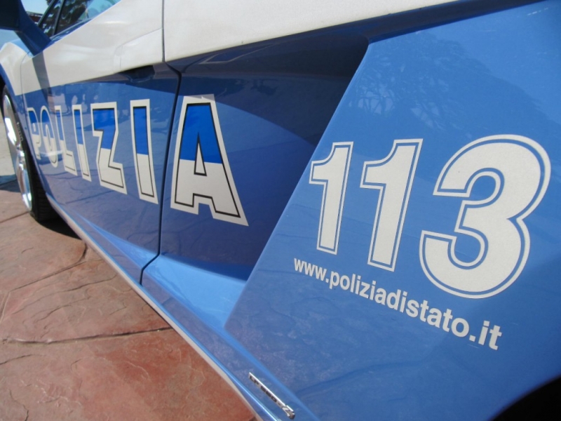 auto polizia auto polizia