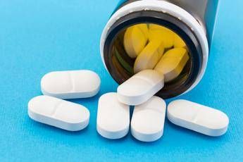 Antibiotici nemici del microbioma intestinale limpatto puo durare fino a 8 anni lo studio