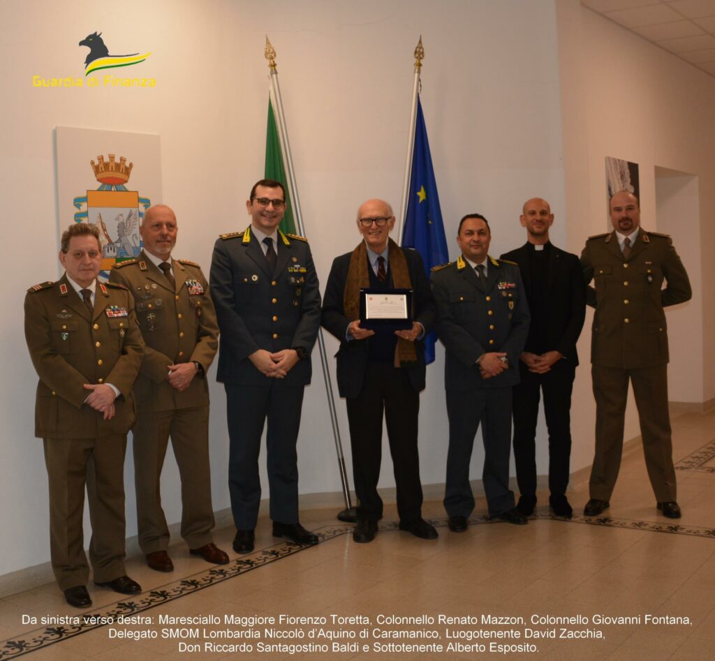 Bergamo Finanzieri formati al primo soccorso consegnati i brevetti BLS D Bergamo Finanzieri formati al primo soccorso consegnati i brevetti BLS D