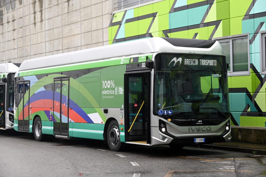 Brescia in arrivo tre nuovi bus elettrici per un trasporto pubblico piu green Brescia in arrivo tre nuovi bus elettrici per un trasporto pubblico piu green