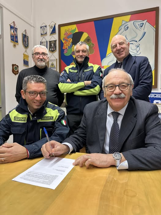 Brescia rinnova laccordo con lAssociazione Nazionale Alpini per la Protezione Civile Brescia rinnova laccordo con lAssociazione Nazionale Alpini per la Protezione Civile