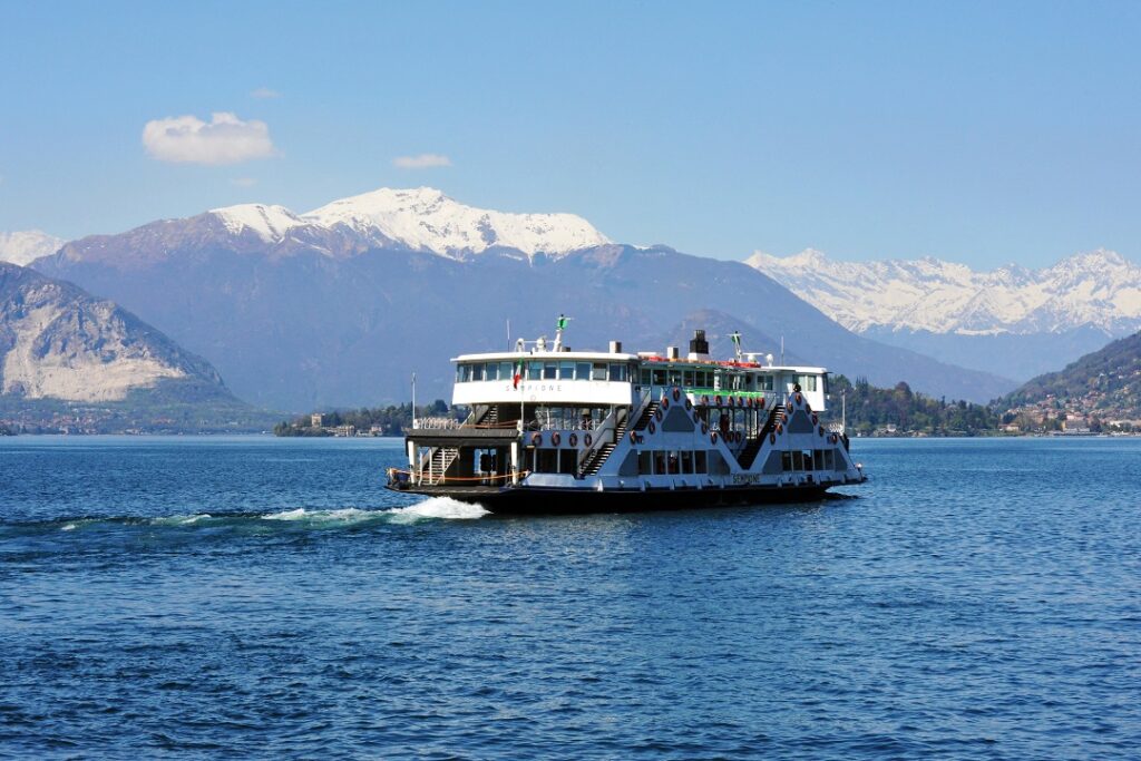 Lago Maggiore navigazione Laveno Mombello Lago Maggiore navigazione Laveno Mombello