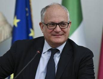 Roma Gualtieri Mi ricandido a sindaco nel 2027. Lo Stadio A breve progetto definitivo Roma Gualtieri Mi ricandido a sindaco nel 2027. Lo Stadio A breve progetto definitivo