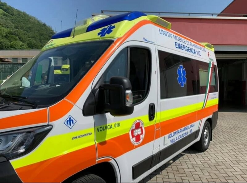 ambulanza scaled ambulanza scaled