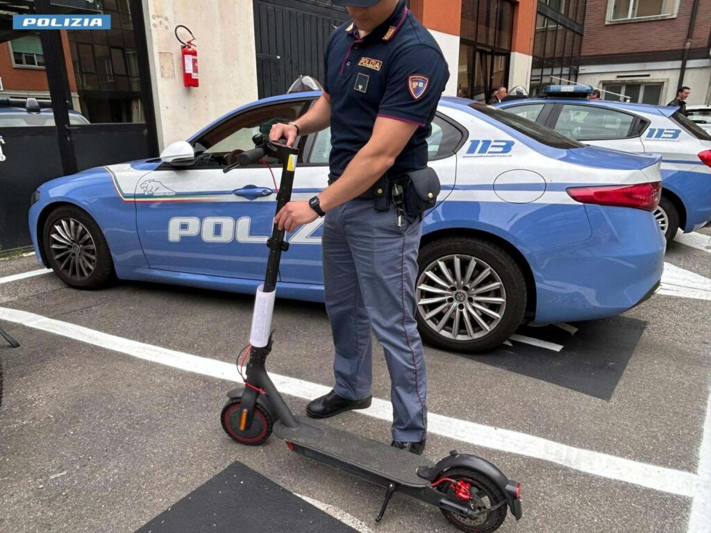 monopattino rubato polizia monopattino rubato polizia