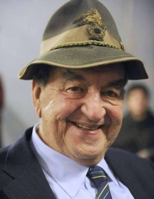 Addio a Bruno Pizzul alpino e voce storica del calcio italiano Addio a Bruno Pizzul alpino e voce storica del calcio italiano