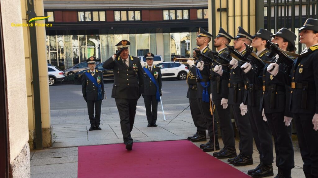 Generale Compagnone nuovo comandante GdF Lombardia Generale Compagnone nuovo comandante GdF Lombardia