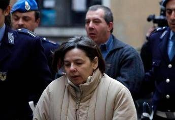 Strage di Erba no Cassazione a revisione Riscontri innumerevoli prove solide