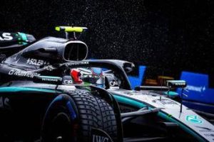 Antonelli nella bufera ha fatto passare Norris Le accuse social e le scuse a Verstappen Antonelli nella bufera ha fatto passare Norris Le accuse social e le scuse a Verstappen