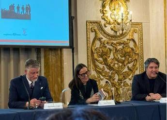 Caso Gentile nuovo round Giuli Funaro alla presentazione di Storie Bastarde di Desario Caso Gentile nuovo round Giuli Funaro alla presentazione di Storie Bastarde di Desario