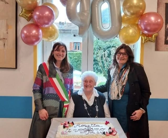Festa per i 40 anni di permanenza di Rosetta alla RSA Madre Teresa di Calcutta di Sarezzo