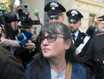 Garlasco malore per la madre di Sempio Daniela Ferrari portata in ospedale Garlasco malore per la madre di Sempio Daniela Ferrari portata in ospedale