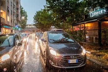 Maltempo allerta meteo arancione oggi in 4 Regioni Lombardia Toscana Lazio e Molise Maltempo allerta meteo arancione oggi in 4 Regioni Lombardia Toscana Lazio e Molise