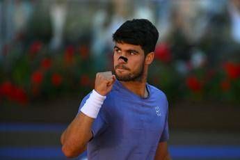 Alcaraz oggi live al Roland Garros 2025 contro Maroszan. La diretta Alcaraz oggi live al Roland Garros 2025 contro Maroszan. La diretta