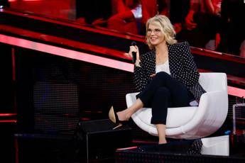 Amici oggi la finale anticipazioni e ospiti