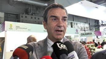 Artigiano in fiera Occhiuto Regione Calabria Ad Anteprima destate il bello della Calabria Artigiano in fiera Occhiuto Regione Calabria Ad Anteprima destate il bello della Calabria