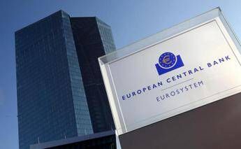 Bce lascia i tassi fermi prevista crescita in rialzo per lEurozona
