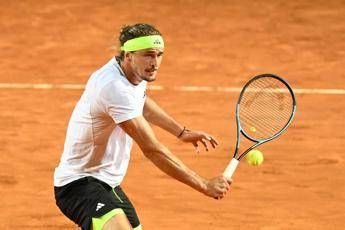 Caso palline agli Internazionali Zverev si lamenta i maestri di tennis lo smentiscono