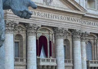 Dal balcone della storia i cardinali che hanno annunciato Habemus Papam Dal balcone della storia i cardinali che hanno annunciato Habemus Papam