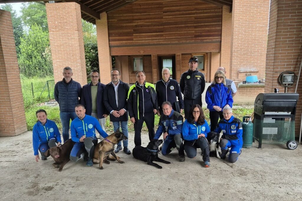 Foto Gruppo 1 Foto Gruppo 1