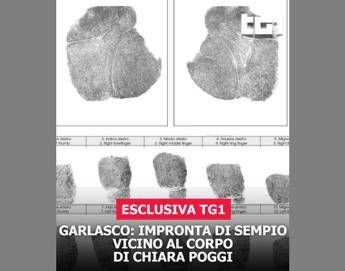 Garlasco Tg1 Impronta di Sempio vicino al corpo di Chiara Poggi Garlasco Tg1 Impronta di Sempio vicino al corpo di Chiara Poggi