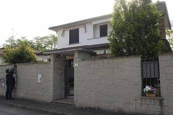 Garlasco famiglia Poggi Si cerca attizzatoio In casa manca solo un martello Garlasco famiglia Poggi Si cerca attizzatoio In casa manca solo un martello