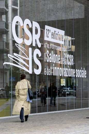 Giovani e futuro il Giro dItalia della Csr arriva a Torino Giovani e futuro il Giro dItalia della Csr arriva a Torino