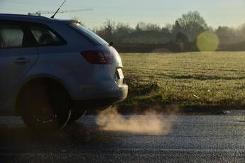 Inquinamento atmosferico e rischio Parkinson studio svela ruolo Pm10
