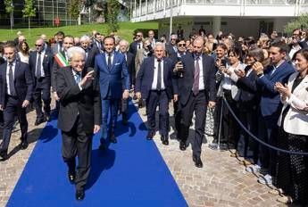 Mattarella Pace duratura con salari equi protezione sociale e liberta sindacale