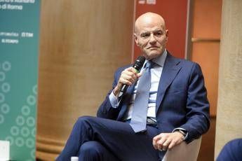 Mattarella nomina 25 nuovi Cavalieri del lavoro ce anche lad di Eni Claudio Descalzi Mattarella nomina 25 nuovi Cavalieri del lavoro ce anche lad di Eni Claudio Descalzi