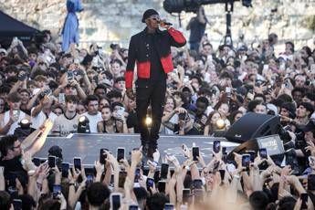 Morto a 31 anni Werenoi il rapper campione di vendite in Francia