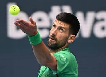 Nuova vita per Djokovic si trasferisce in Grecia dopo polemiche con governo serbo
