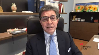 Oncologo De Laurentii prevenzione terziaria abbassa recidive cancro seno