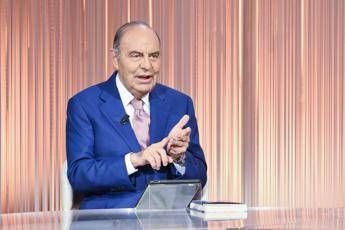 Porta a Porta stasera 18 maggio su Rai 1 lo speciale su papa Leone XIV