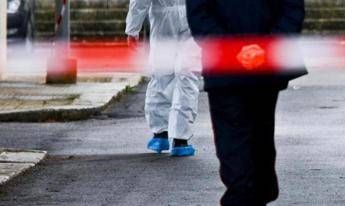 Prato 37enne ucciso a coltellate in strada fermati due giovani